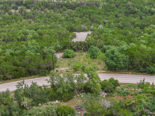 21400 Bison Trl, Lago Vista, TX 78645