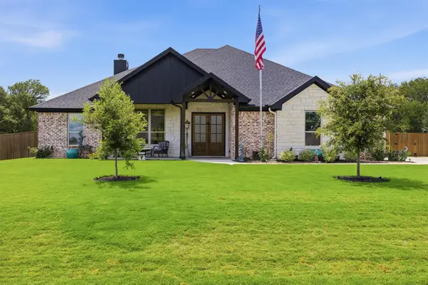 11205 Golden Eagle Ave, Salado, TX 76571