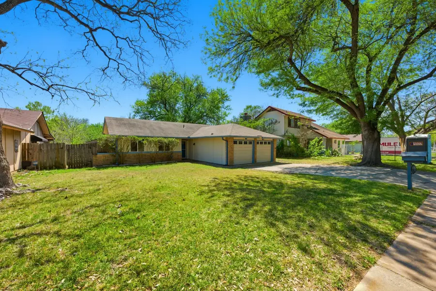 313 Blackberry Dr, Austin, TX 78745 - #2