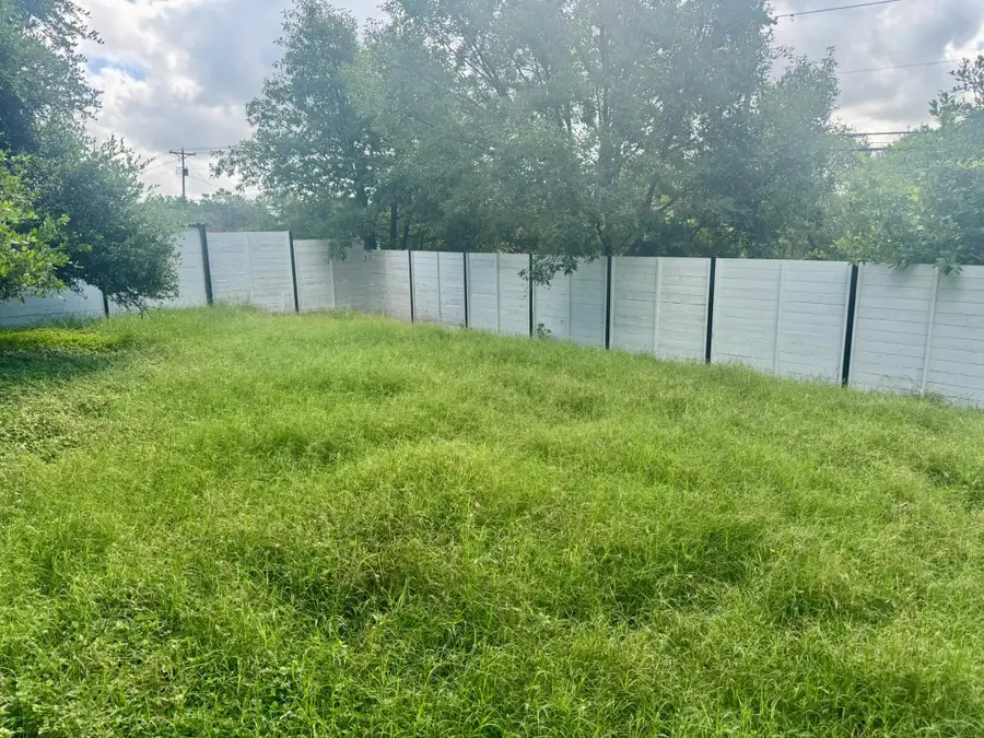 1102 N Cuernavaca Dr, Austin, TX 78733 - #3
