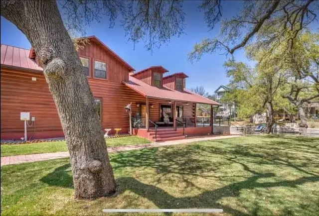 205 Pierce Dr, Kingsland, TX 78639 - Image #3