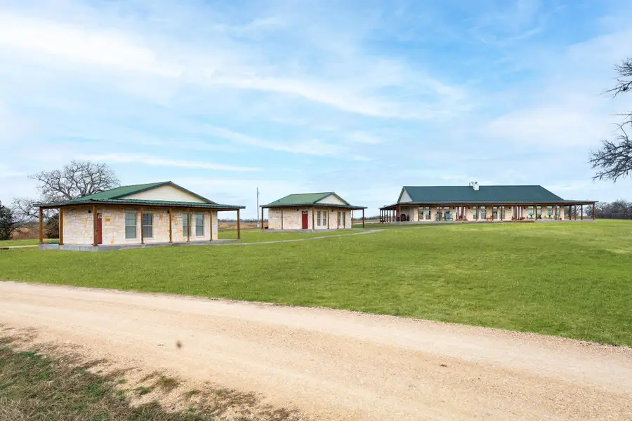 126 Mariana Dr #A, Red Rock, TX 78662 - Image #2