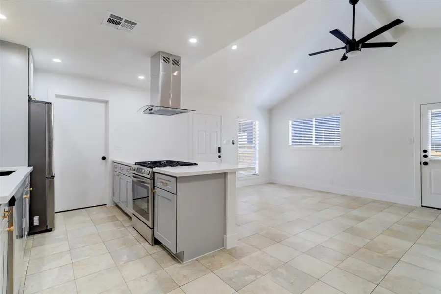 11419 Ptarmigan Dr, Austin, TX 78758 - Image #2