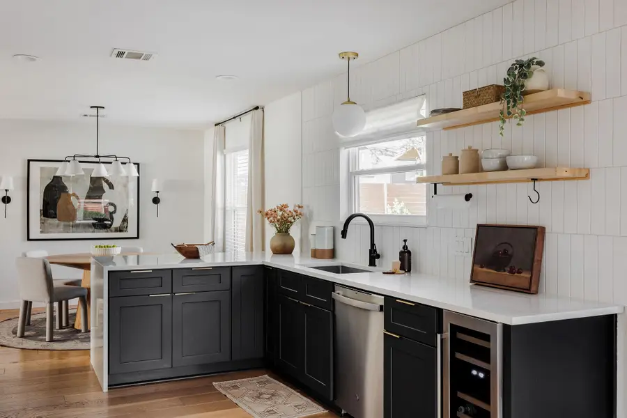 7402 Whistlestop Dr, Austin, TX 78749 - #3