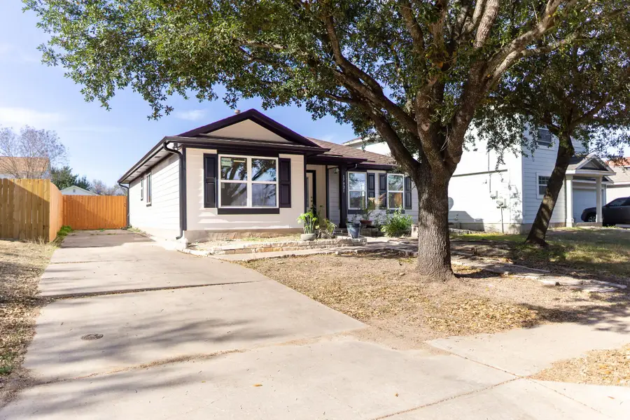 17921 Powder Creek Dr, Manor, TX 78653 - Image #2