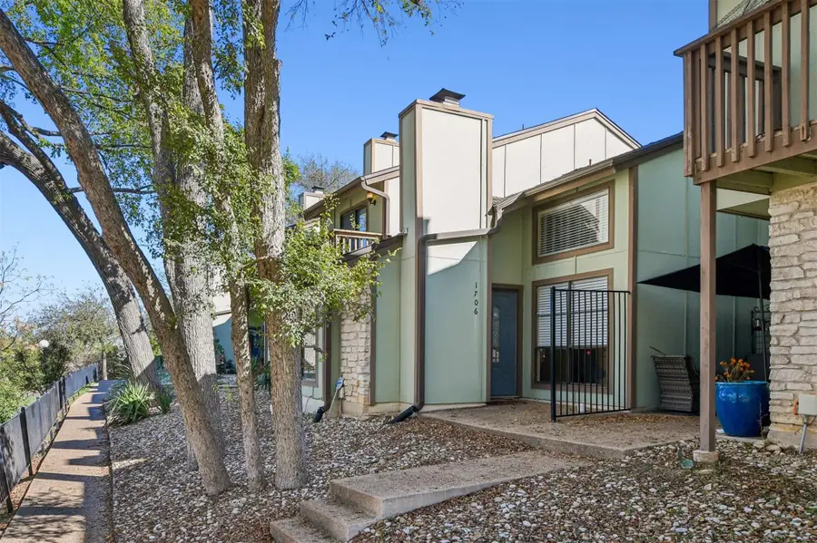 1706 Timber Ridge Dr, Austin, TX 78741 - Image #3