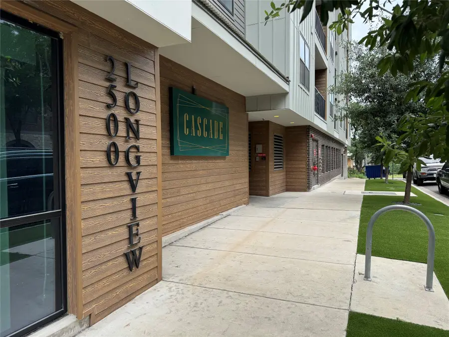2500 Longview St #302, Austin, TX 78705 - #3