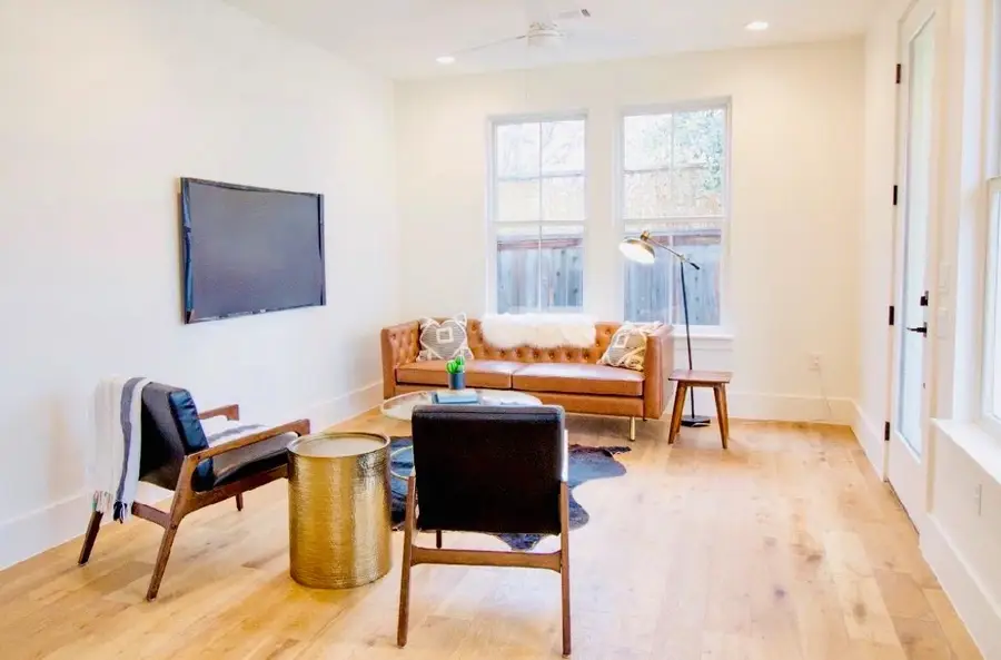 1903 B W 30th St, Austin, TX 78703 - #2