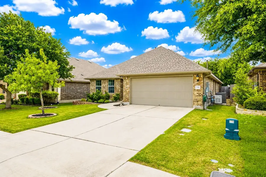 328 Lightcliff St, Hutto, TX 78634 - #2