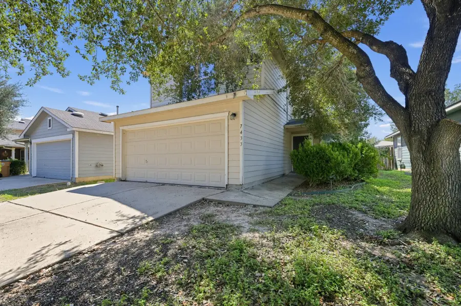 7433 Aspen Brook Dr, Austin, TX 78744 - #2