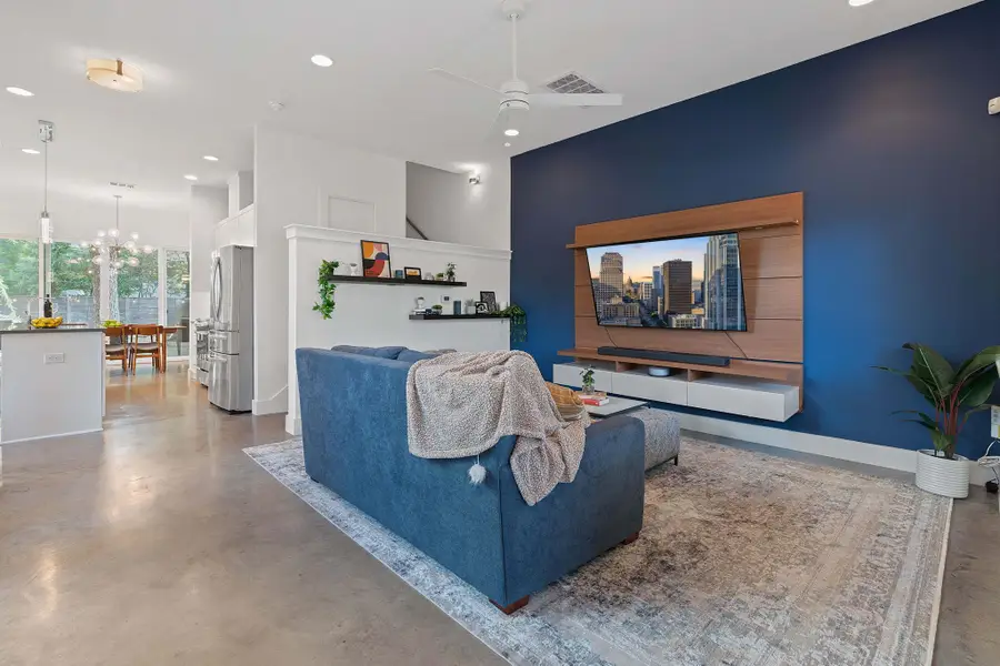 3133 Govalle Ave #B, Austin, TX 78702 - #2
