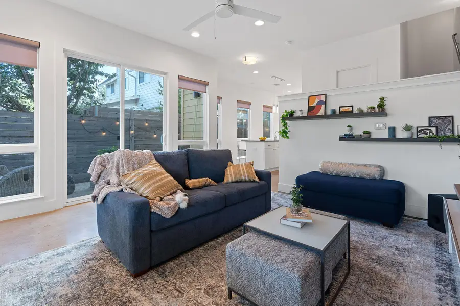 3133 Govalle Ave #B, Austin, TX 78702 - #3