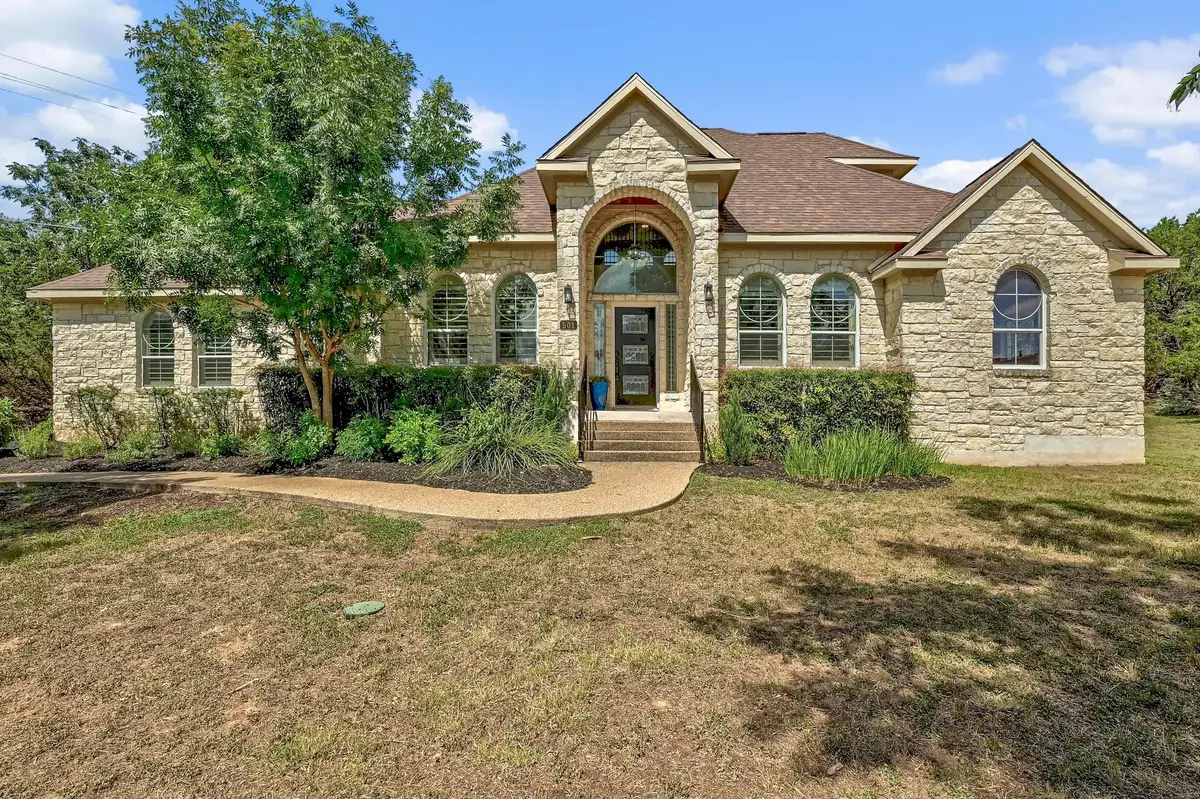 501 Flamingo Blvd, Lakeway, TX 78734 - Image #1