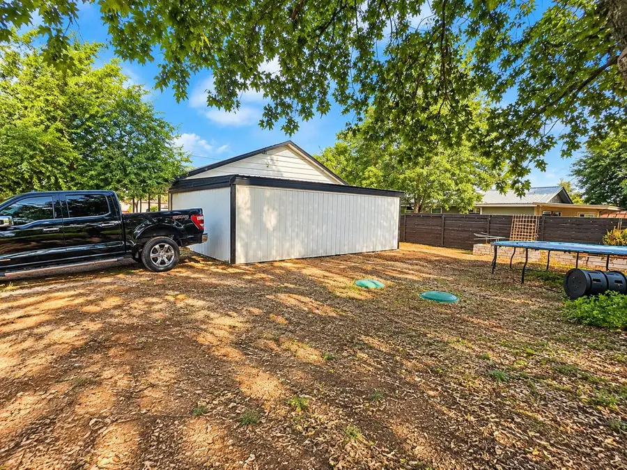 126 Travis Ln, Spicewood, TX 78669 - #3