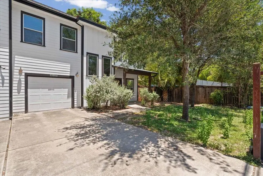3304 E 5th St #B, Austin, TX 78702 - #2