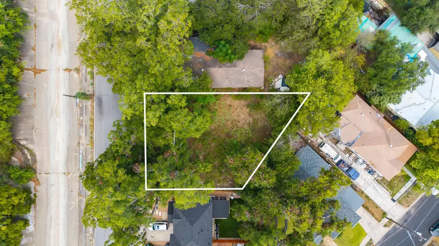 4910 Sara Dr, Austin, TX 78721 - #2