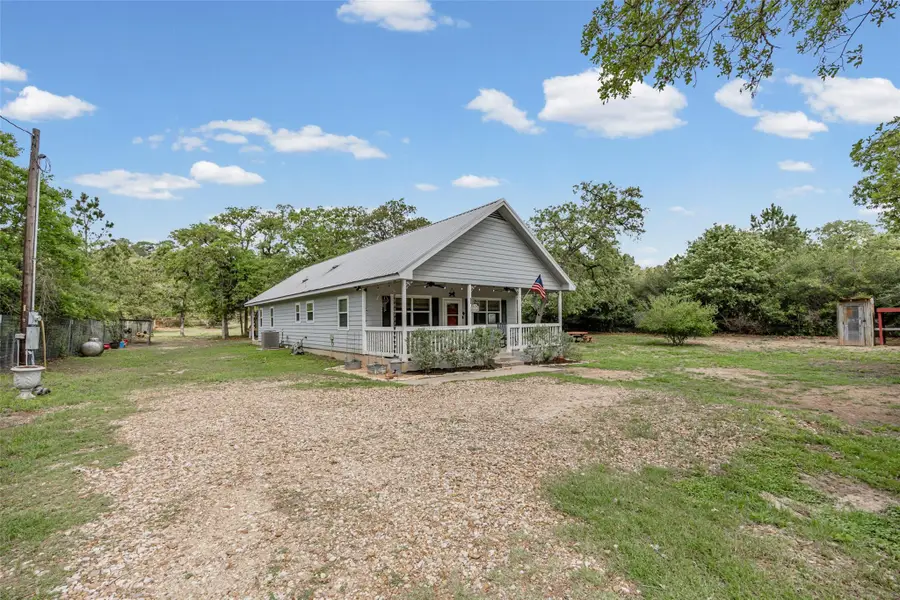 198 W Kelley Rd, Bastrop, TX 78602 - #3