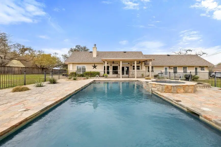 911 Oak Meadow Dr, Dripping Springs, TX 78620 - #2