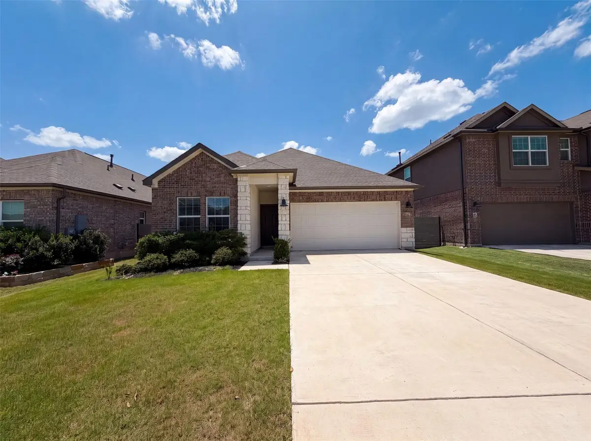 424 Wolf Springs Rd, Georgetown, TX 78628 - #1