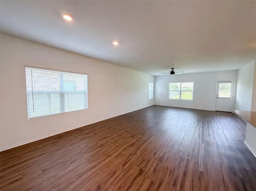 424 Wolf Springs Rd, Georgetown, TX 78628 - #3