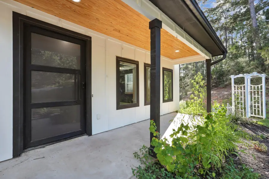 105 Mokolii Ct, Bastrop, TX 78602 - #2