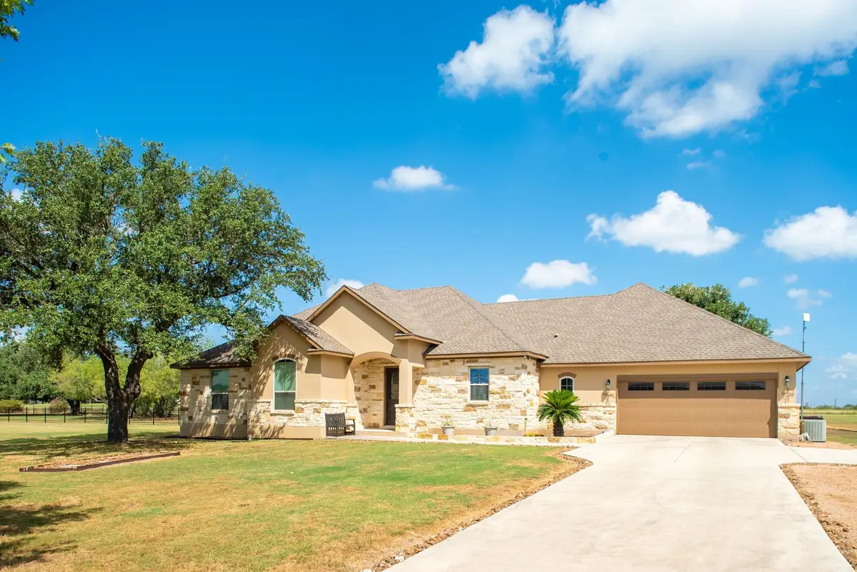 156 Private Road 4666 Dr, Castroville, TX 78009 - #1