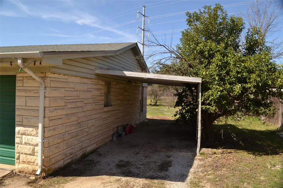1502 Sherrard St, Burnet, TX 78611 - #2