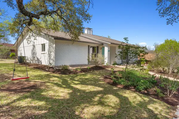 10100 Pond View Cir, Austin, TX 78753