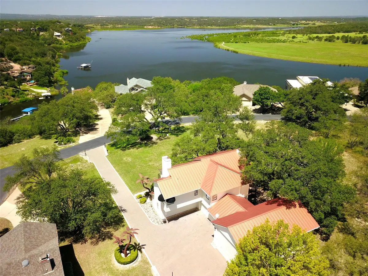 333 Quail Run Ct, Spicewood, TX 78669 - Image #1