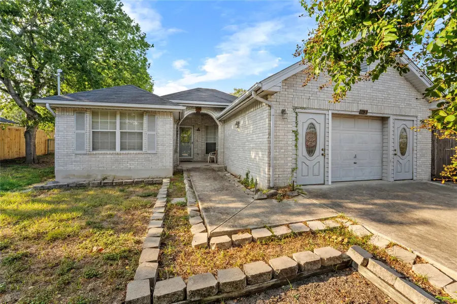 1436 Devin Dr, New Braunfels, TX 78130 - Image #2