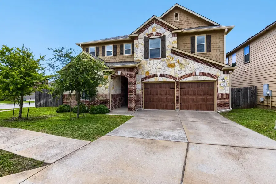 7632 Knockfin Dr, Austin, TX 78744 - #2