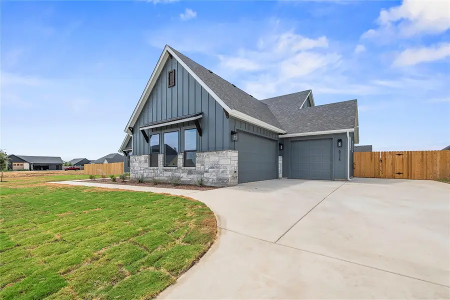 6775 Kings Mill Dr, Salado, TX 76571 - #2