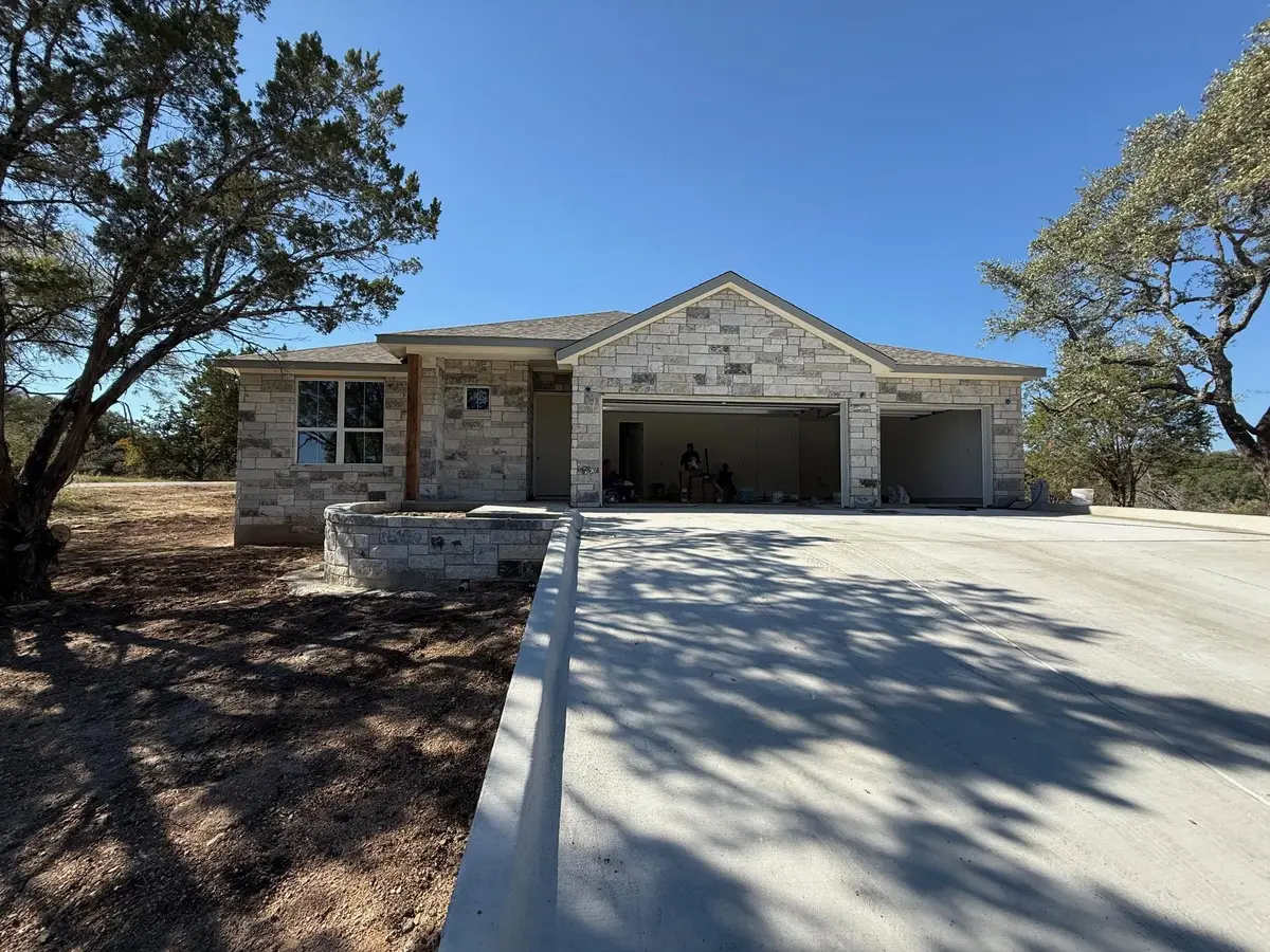 112 Broken Bow St, Horseshoe Bay, TX 78657 - #1