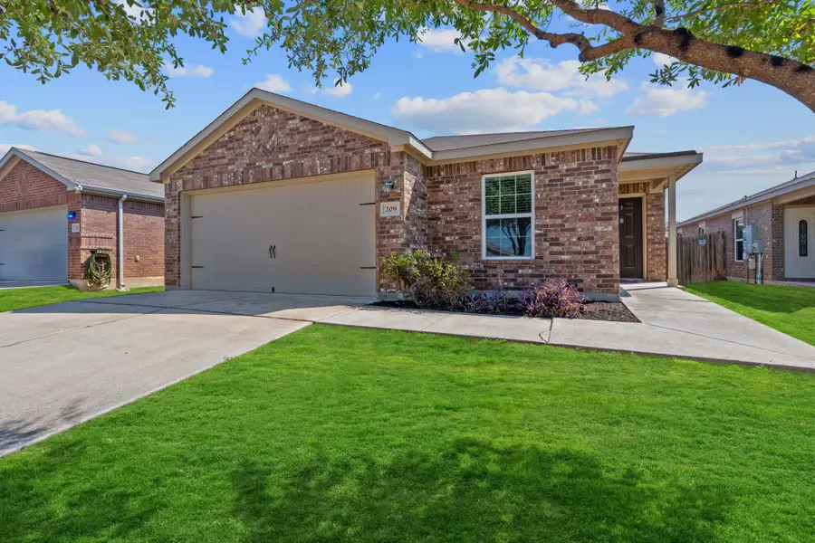 209 Continental Ave, Liberty Hill, TX 78642 - Image #2