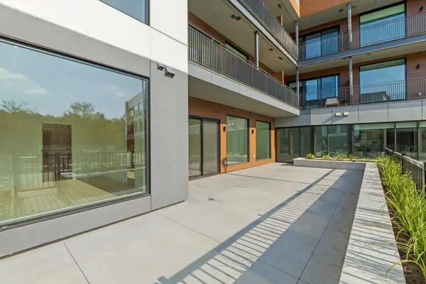 2209 S 1st St #122, Austin, TX 78704