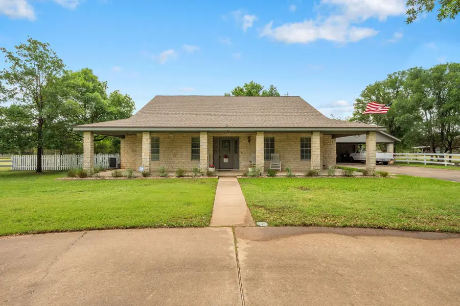 808 Golden Oaks Rd, Georgetown, TX 78628 - Image #2