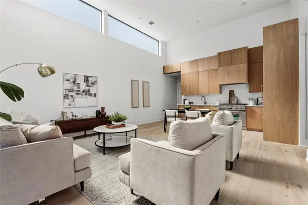 44 Chicon St #1, Austin, TX 78702