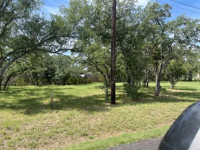 105 Brianna Cir, Johnson City, TX 78636 - Image #2