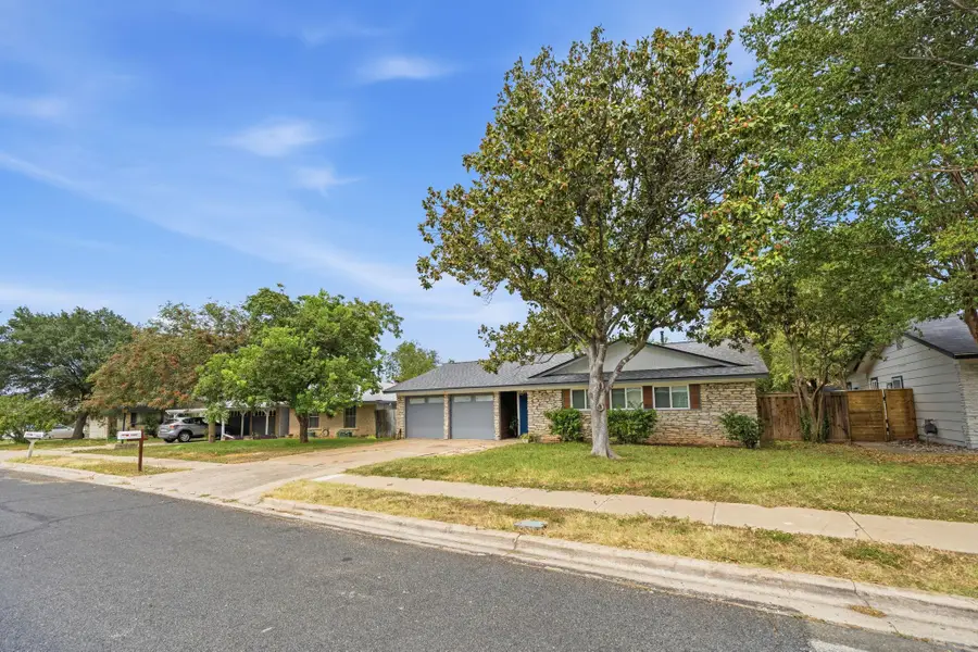 7004 Whispering Oaks Dr, Austin, TX 78745 - #2