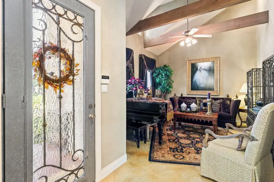 4 Glenway Ct, The Hills, TX 78738 - Image #3