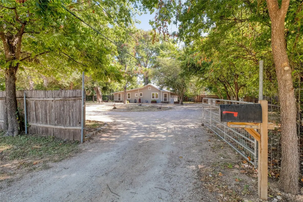 708 & 712 Nowotny Ln, Austin, TX 78702 - #1