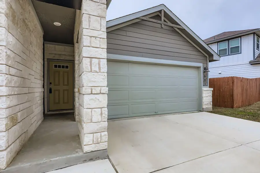 601 S Loriner Way, Liberty Hill, TX 78642 - Image #3