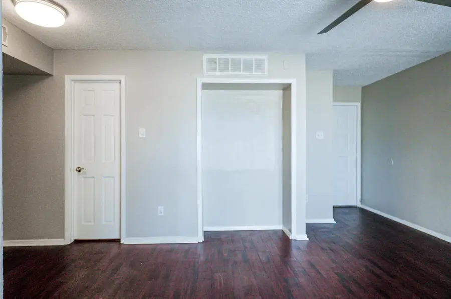 1840 Burton Dr #227, Austin, TX 78741 - #3