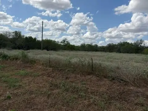 1000 Baker Ranch Rd, Luling, TX 78648 - #2