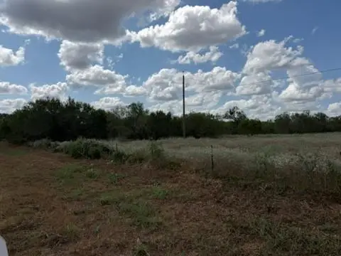 1000 Baker Ranch Rd, Luling, TX 78648 - #3