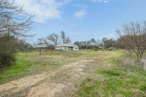210 Post Oak St, Caldwell, TX 77836