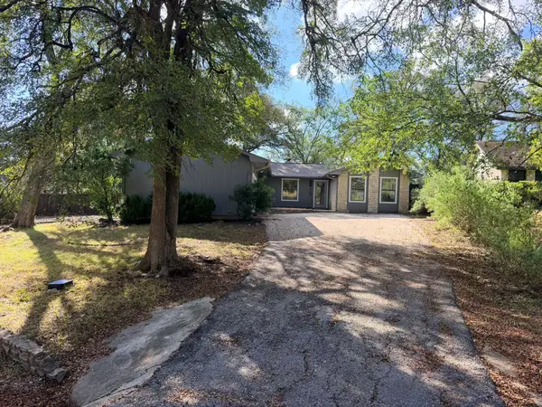 2 Acacia Dr, Wimberley, TX 78676