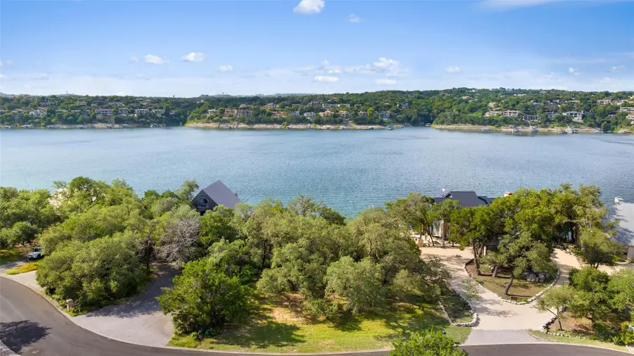 18401 Lakepoint Cir, Point Venture, TX 78645 - Image #2