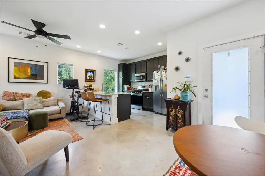 5006 Baker St, Austin, TX 78721 - #3