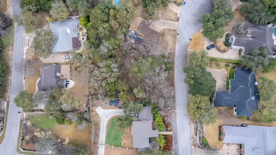 205 Otter Creek Ct, Lakeway, TX 78734 - Image #3